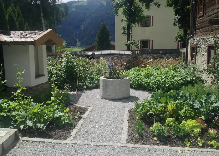 Geigerhaus 500 Jahre - Appt C アパート *