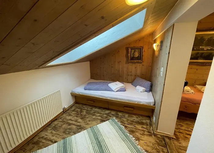 Geigerhaus 500 Jahre - Appt C アパート